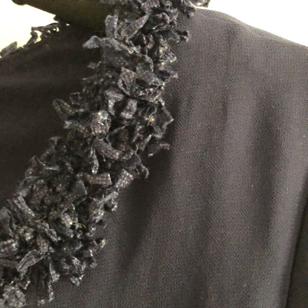 Banana Republic Fringe Trim Tee - Picture 4 of 4